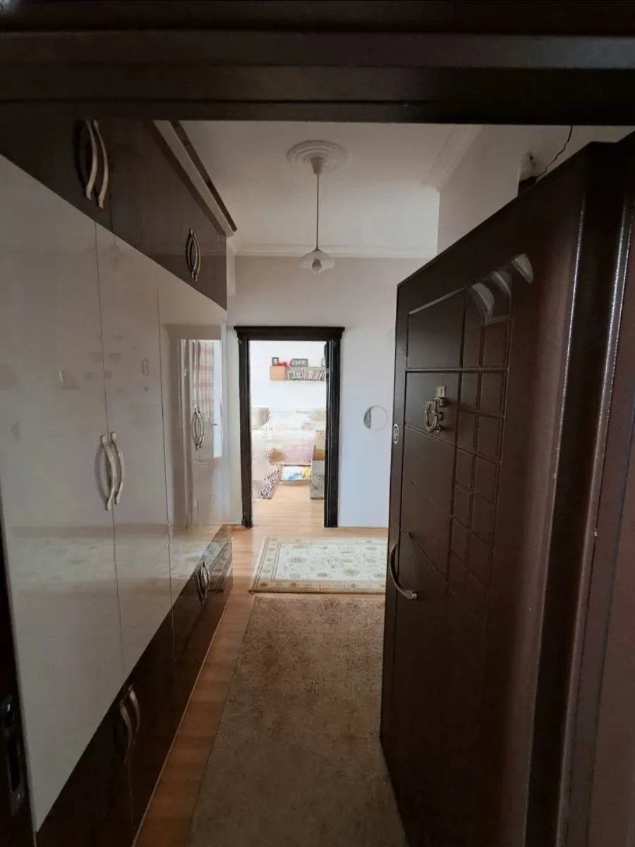 Palandöken Adnan Menderes'te 5. Kat 140 m² 3+1 Kiralık Daire - Fotoğraf 2