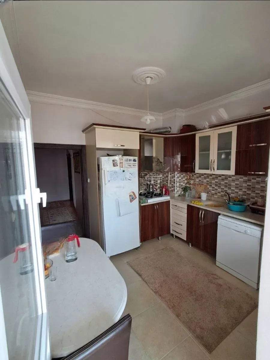 Palandöken Adnan Menderes'te 5. Kat 140 m² 3+1 Kiralık Daire - Fotoğraf 6