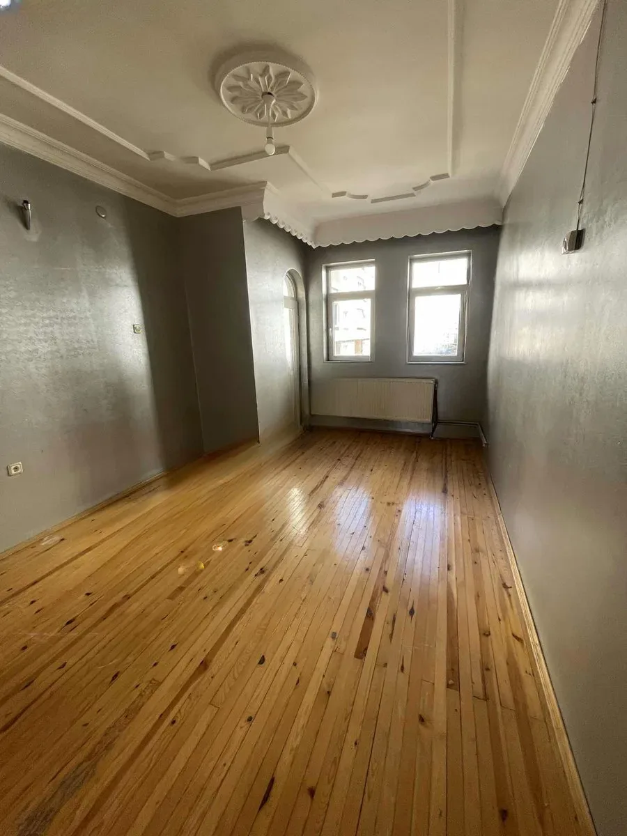 Palandöken Yunusemre'de 3. Kat 180 m² 3+1 Kiralık Daire - Fotoğraf 2
