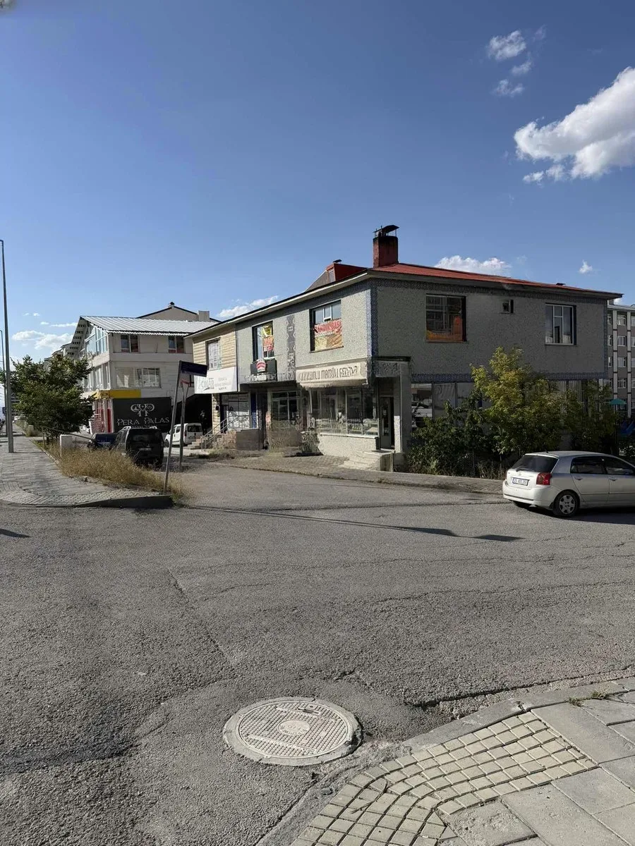 Palandöken Hüseyin Avni Ulaş'ta 100 m² Kiralık İş Yeri - Fotoğraf 14