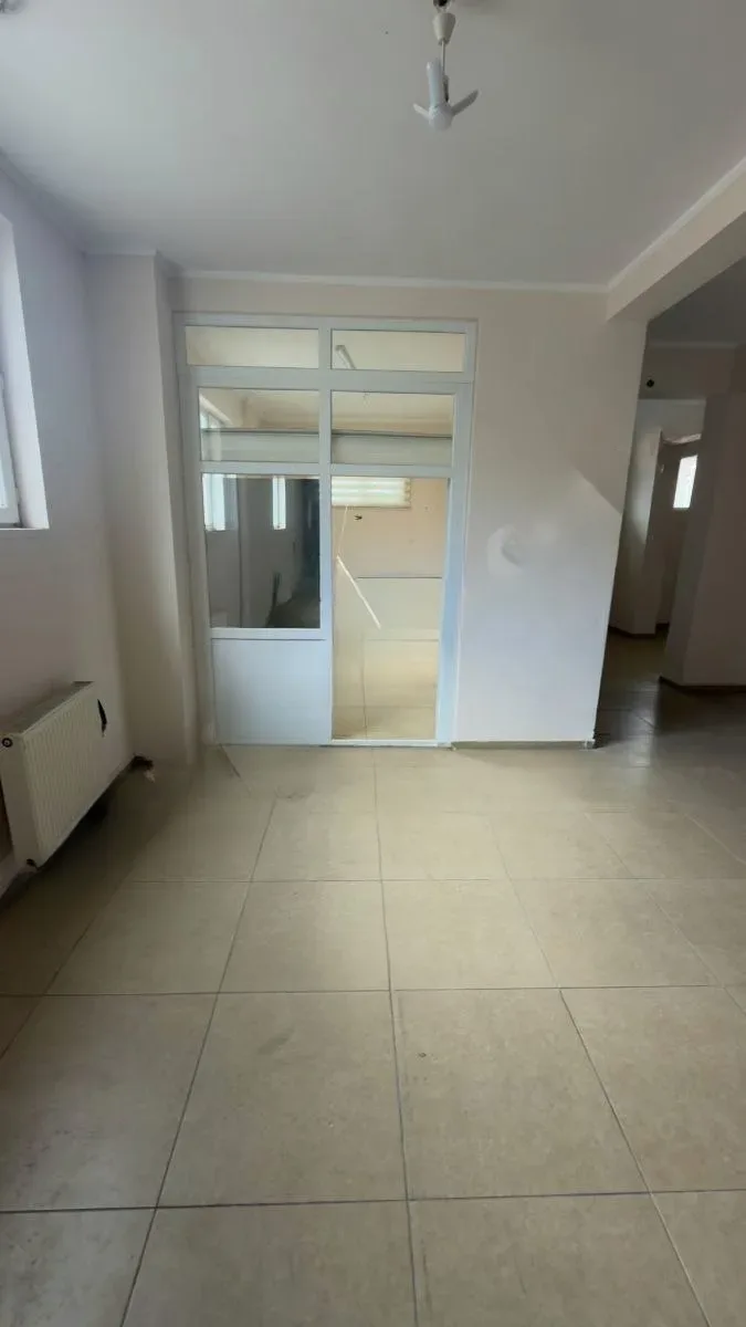 Palandöken Yunusemre'de 200 m² Kiralık İş Yeri - Fotoğraf 6