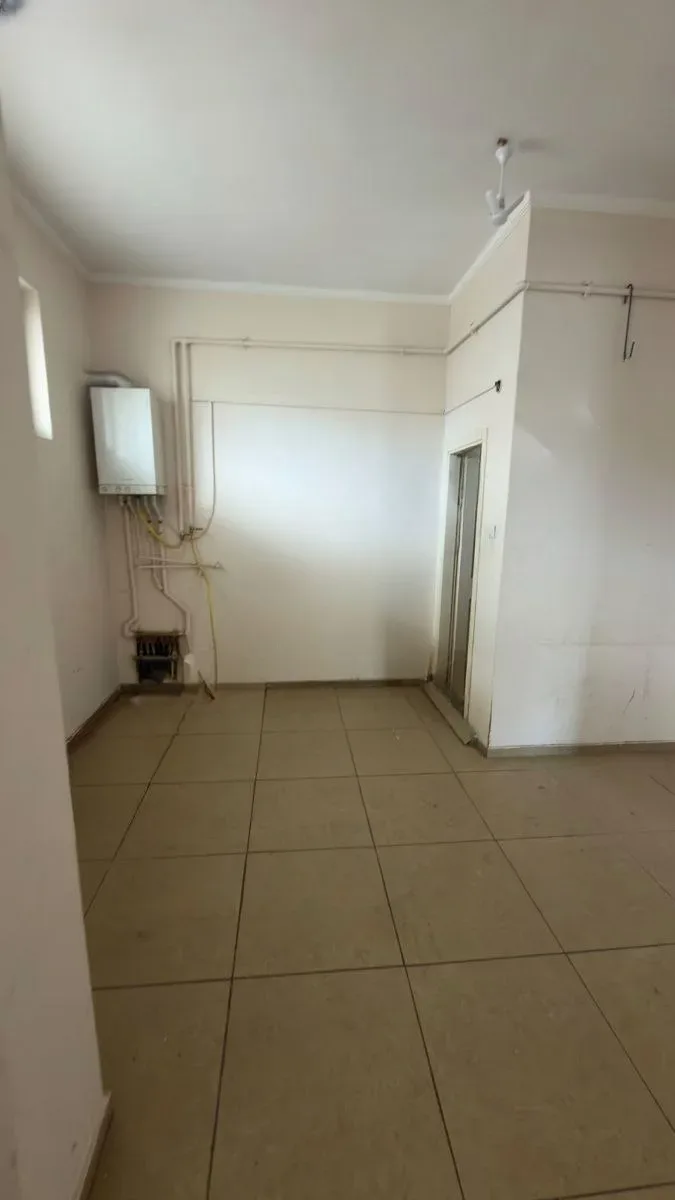 Palandöken Yunusemre'de 200 m² Kiralık İş Yeri - Fotoğraf 7