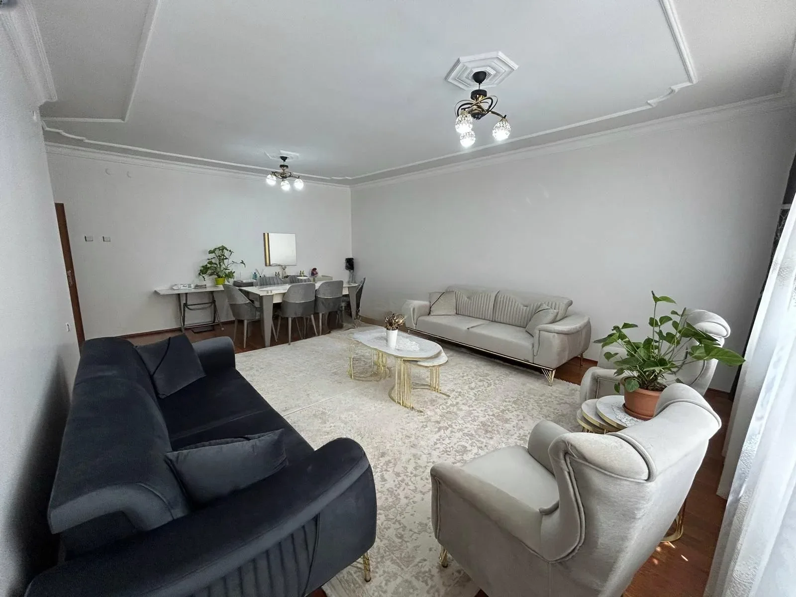 Palandöken Adnan Menderes'te 1. Kat 175 m² 3+1 Kiralık Daire - Fotoğraf 5