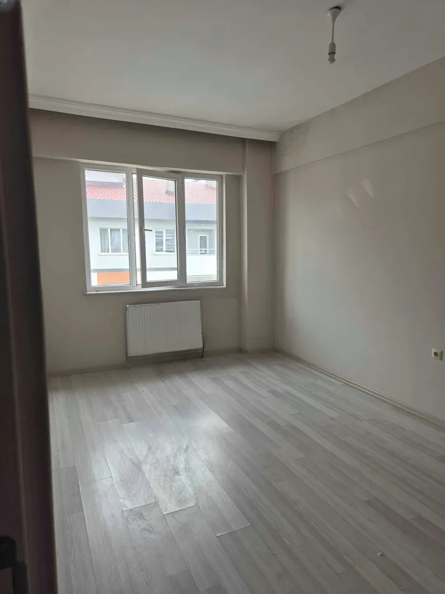 Yakutiye Terminal'da 5 Yaşında 5. Kat 80 m² 2+1 Kiralık Daire - Fotoğraf 10