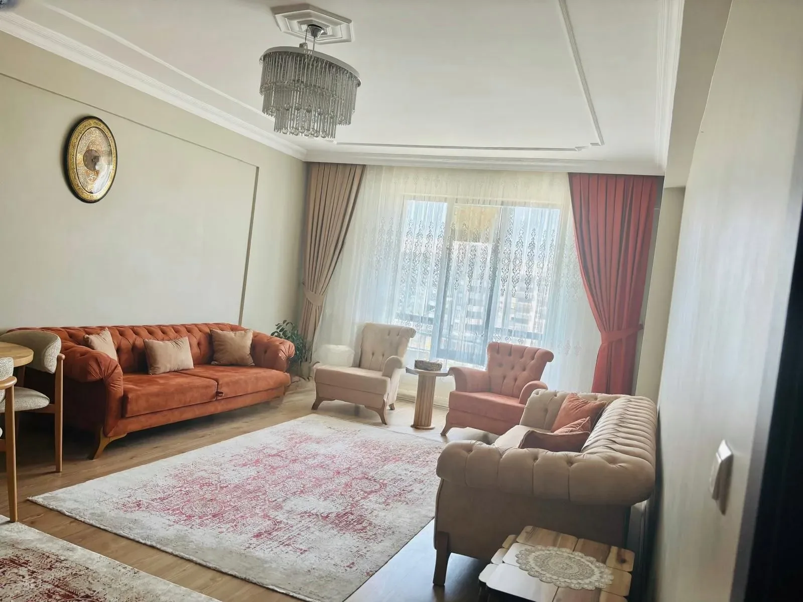 Palandöken Hüseyin Avni Ulaş'ta 4. Kat 165 m² 4+1 Satılık Daire
