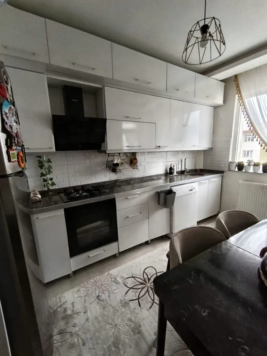 Palandöken Adnan Menderes'te 3. Kat 145 m² 3+1 Satılık Daire - Fotoğraf 4