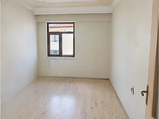 Aziziye Merkez'de 2. Kat 185 m² 4+1 Kiralık Daire