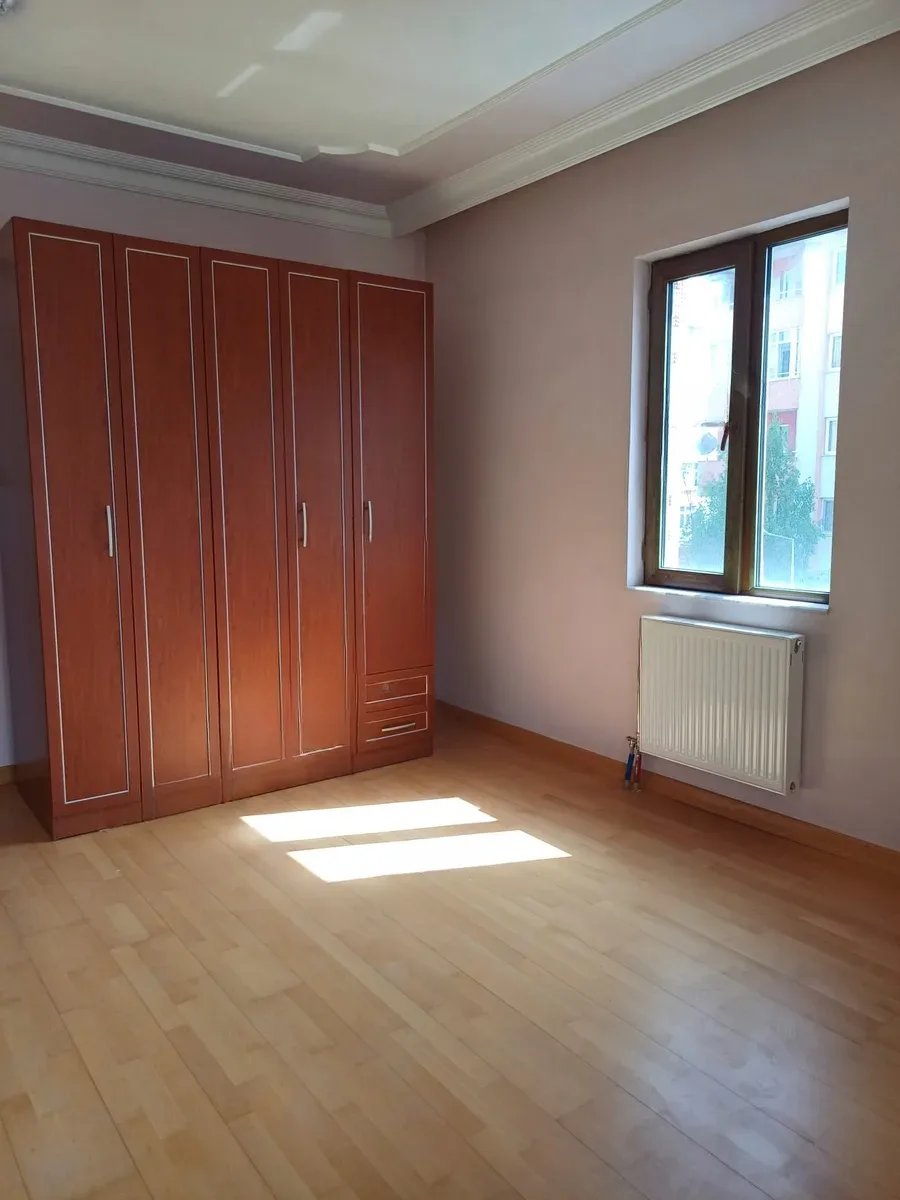 Palandöken Müftü Solakzade'de 3. Kat 195 m² 4+1 Kiralık Daire - Fotoğraf 13