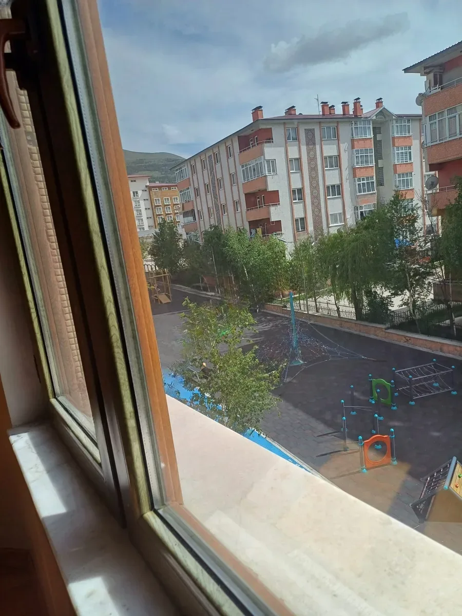 Palandöken Müftü Solakzade'de 3. Kat 195 m² 4+1 Kiralık Daire - Fotoğraf 15