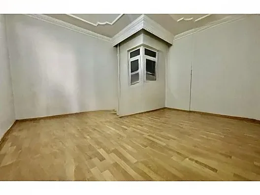 Yakutiye İstasyon'da 3. Kat 180 m² 4+1 Kiralık Daire