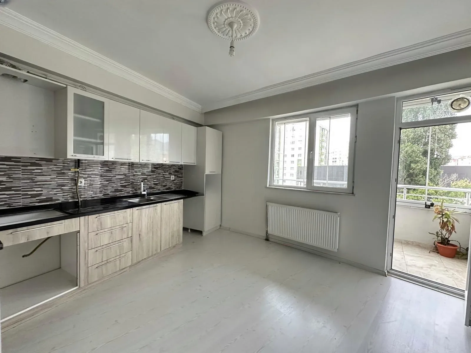 Yakutiye Lalapaşa'da 3. Kat 150 m² 3+1 Kiralık Daire - Fotoğraf 11