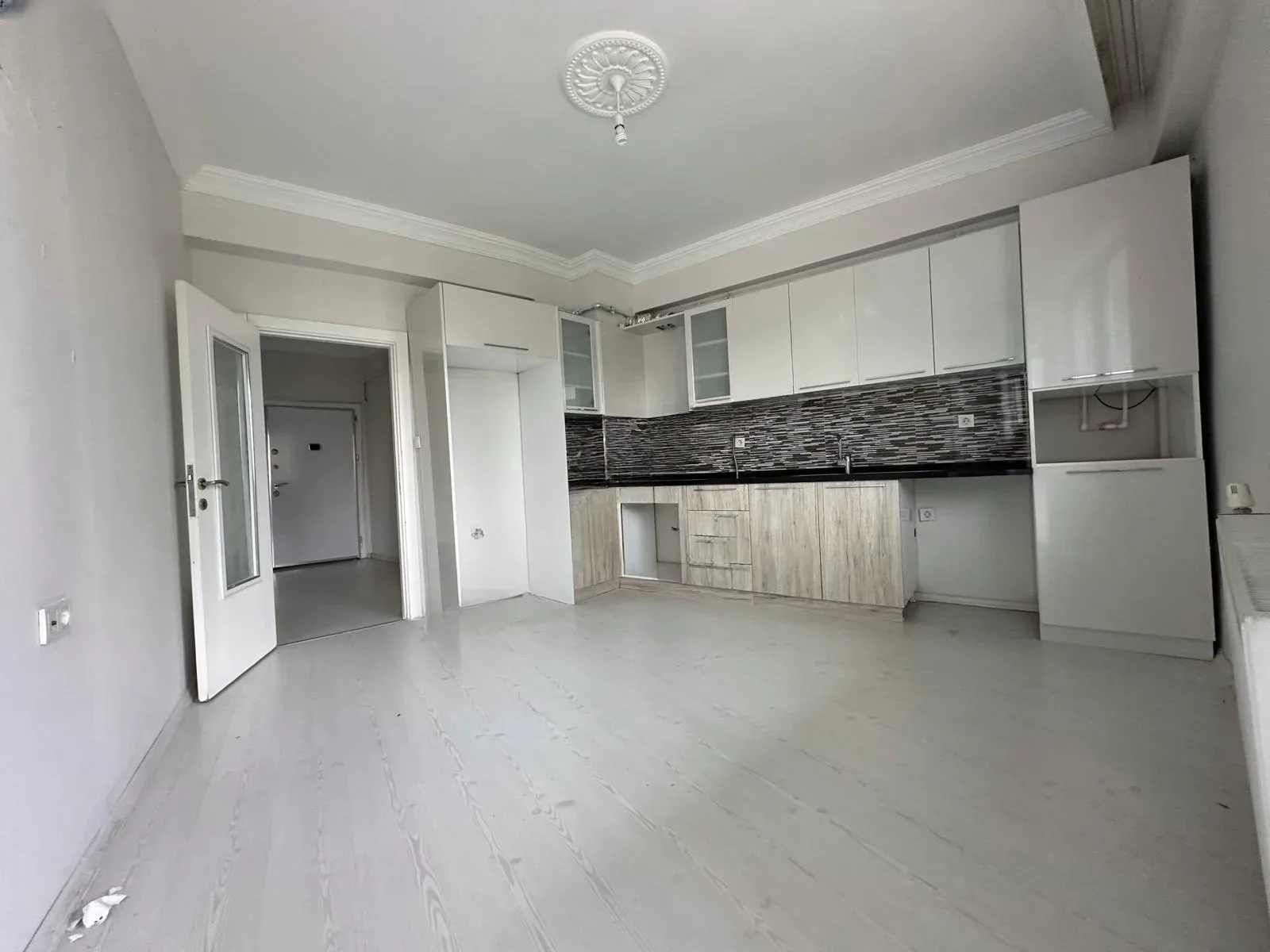 Yakutiye Lalapaşa'da 3. Kat 150 m² 3+1 Kiralık Daire - Fotoğraf 12