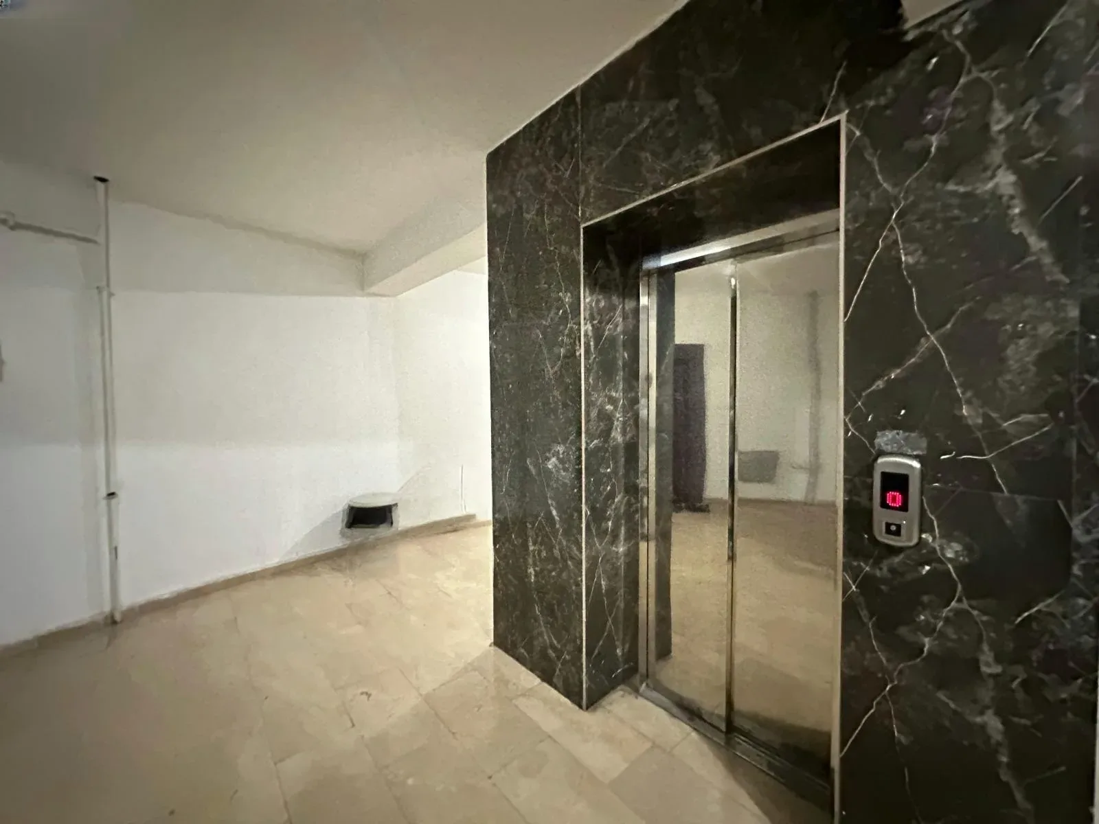 Yakutiye Lalapaşa'da 3. Kat 150 m² 3+1 Kiralık Daire - Fotoğraf 5