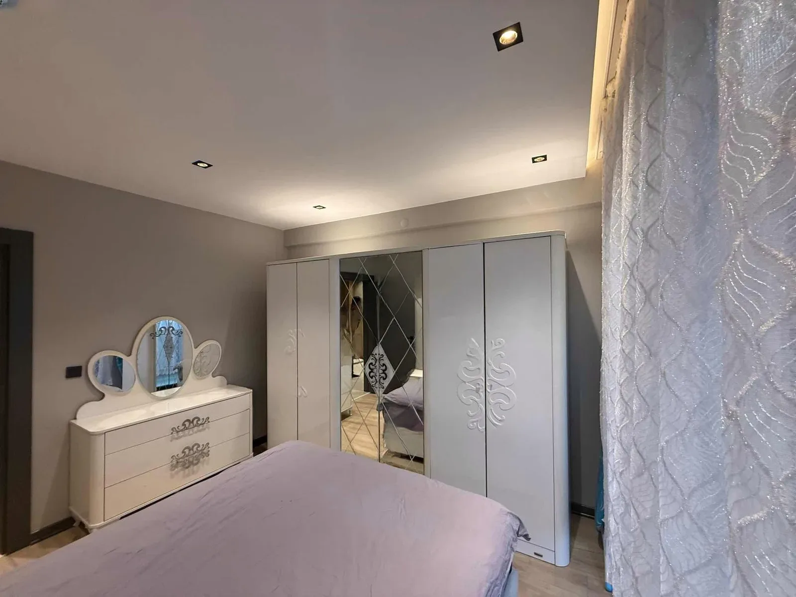 Aziziye Merkez'de 1 Yaşında 2. Kat 55 m² 1+1 Kiralık Villa - Fotoğraf 2