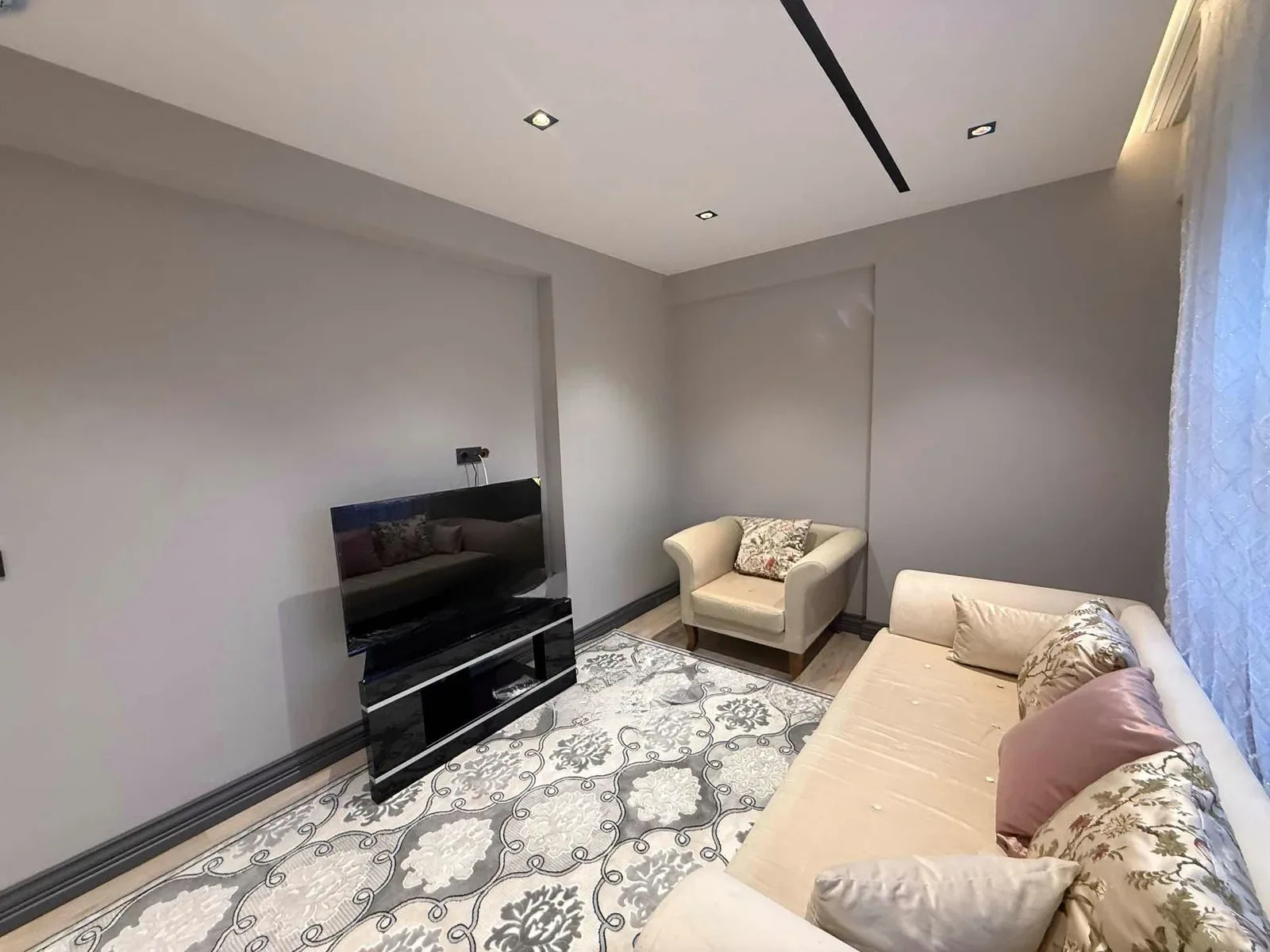 Aziziye Merkez'de 1 Yaşında 2. Kat 55 m² 1+1 Kiralık Villa - Fotoğraf 4
