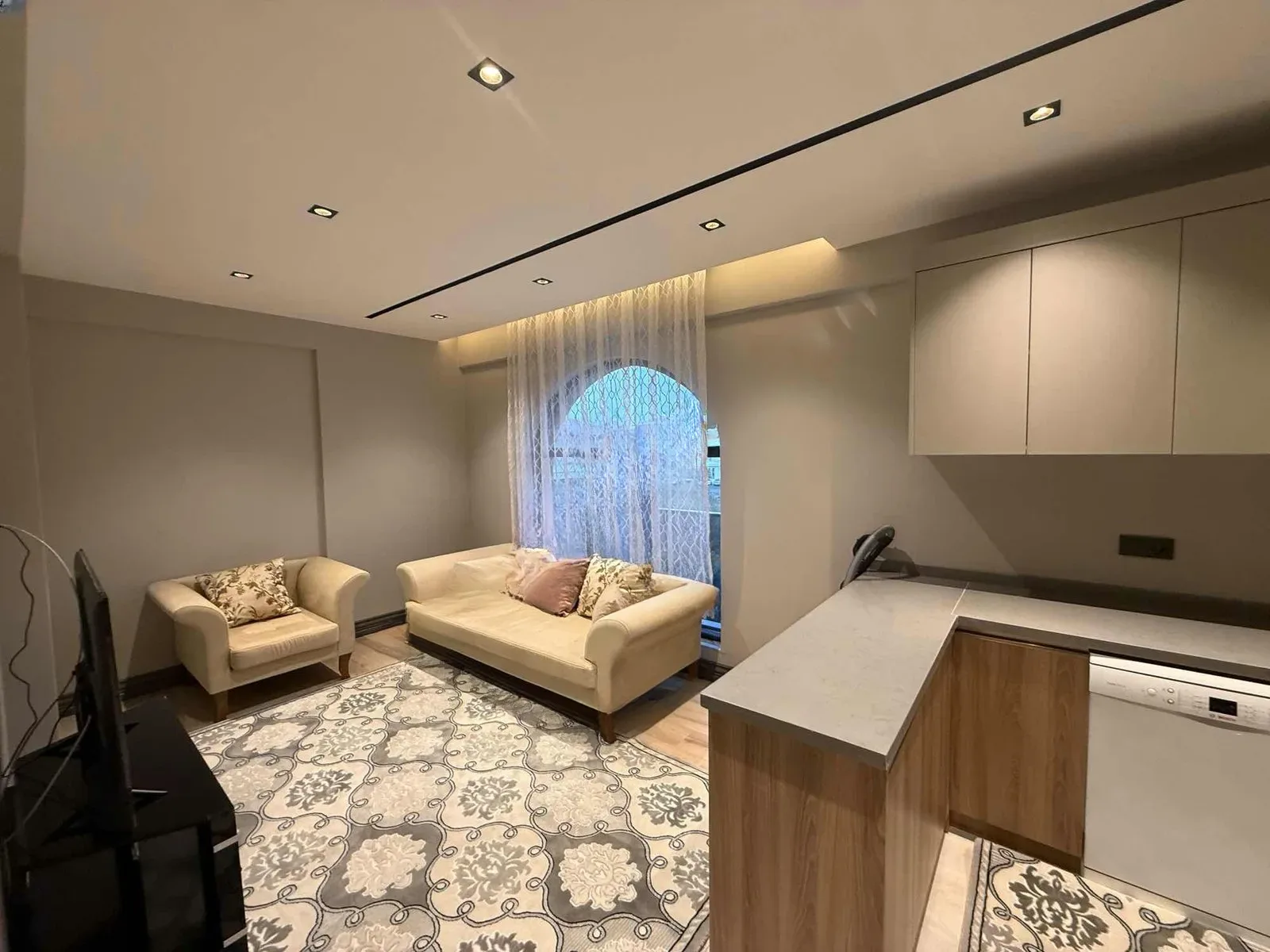 Aziziye Merkez'de 1 Yaşında 2. Kat 55 m² 1+1 Kiralık Villa - Fotoğraf 7