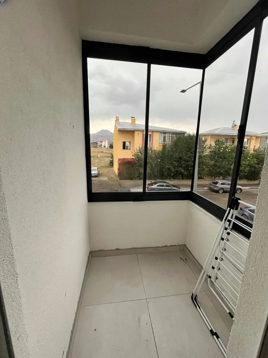 Aziziye Merkez'de 1 Yaşında 2. Kat 45 m² 1+1 Kiralık Villa - Fotoğraf 7
