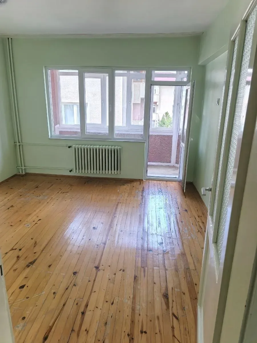 Palandöken Yunusemre'de 4. Kat 165 m² 3+1 Kiralık Daire - Fotoğraf 3