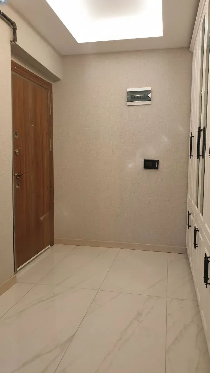 Palandöken Adnan Menderes'te 5 Yaşında 3. Kat 145 m² 3+1 Satılık Daire
