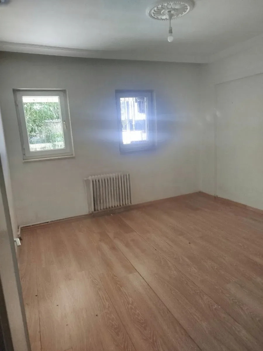 Yakutiye Lalapaşa'da Bodrum Kat 155 m² 3+1 Satılık Daire - Fotoğraf 6