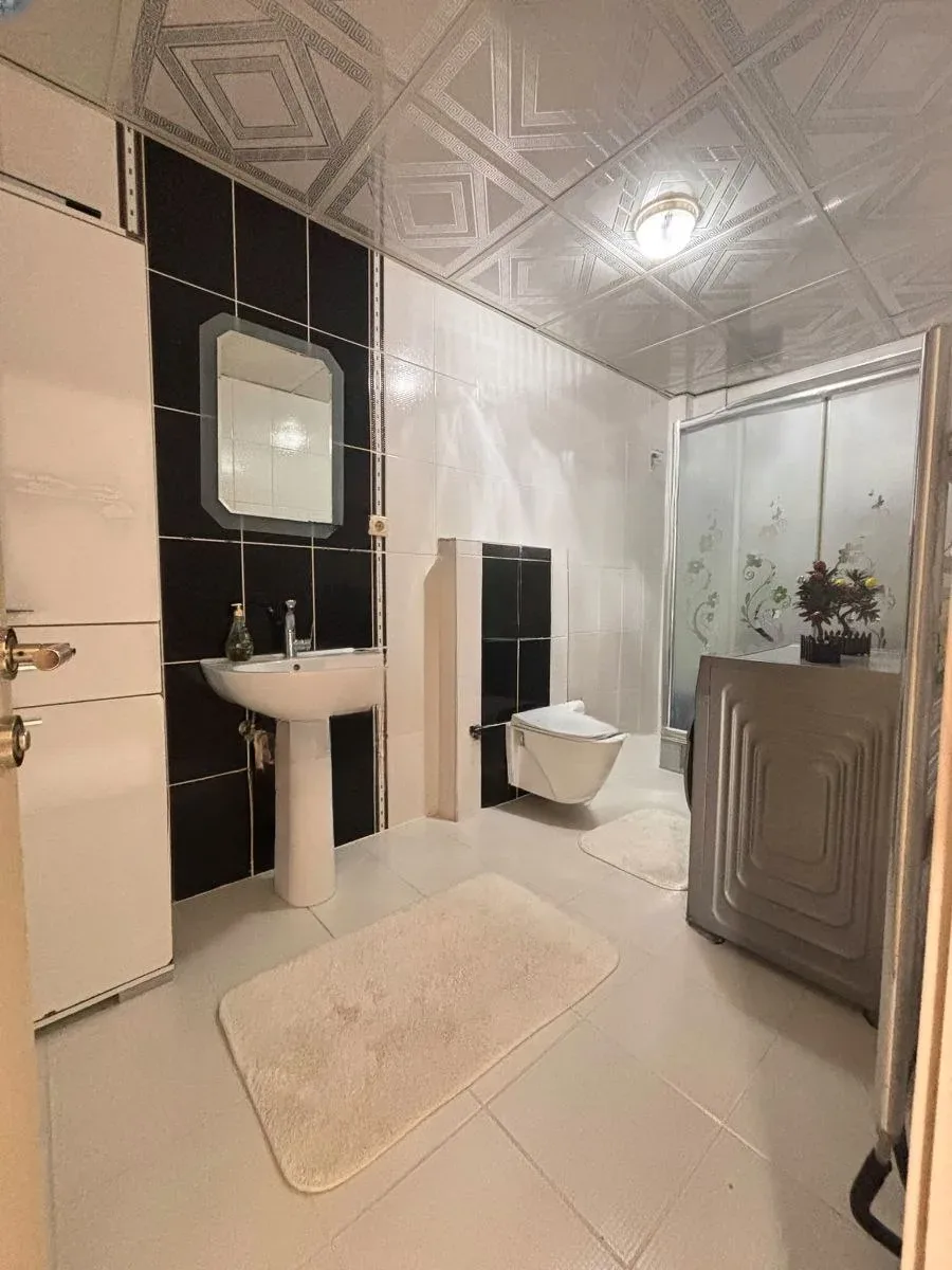 Palandöken Adnan Menderes'te 1. Kat 180 m² 3+1 Satılık Daire - Fotoğraf 13