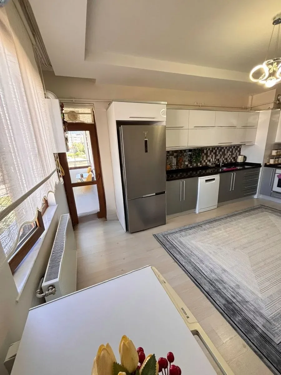 Palandöken Adnan Menderes'te 1. Kat 180 m² 3+1 Satılık Daire - Fotoğraf 19