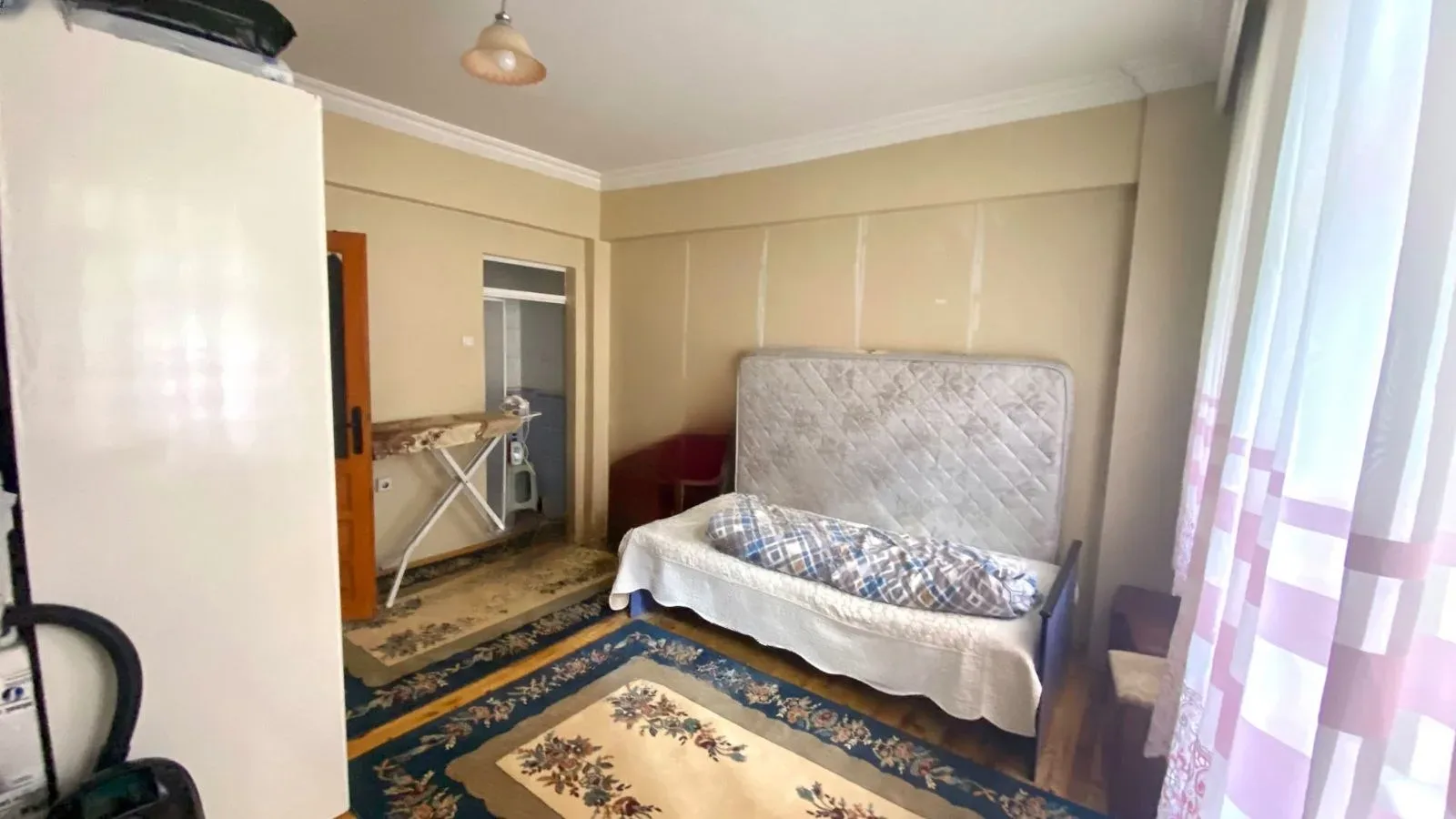 Palandöken Yunusemre'de 1. Kat 180 m² 3+1 Satılık Daire - Fotoğraf 13