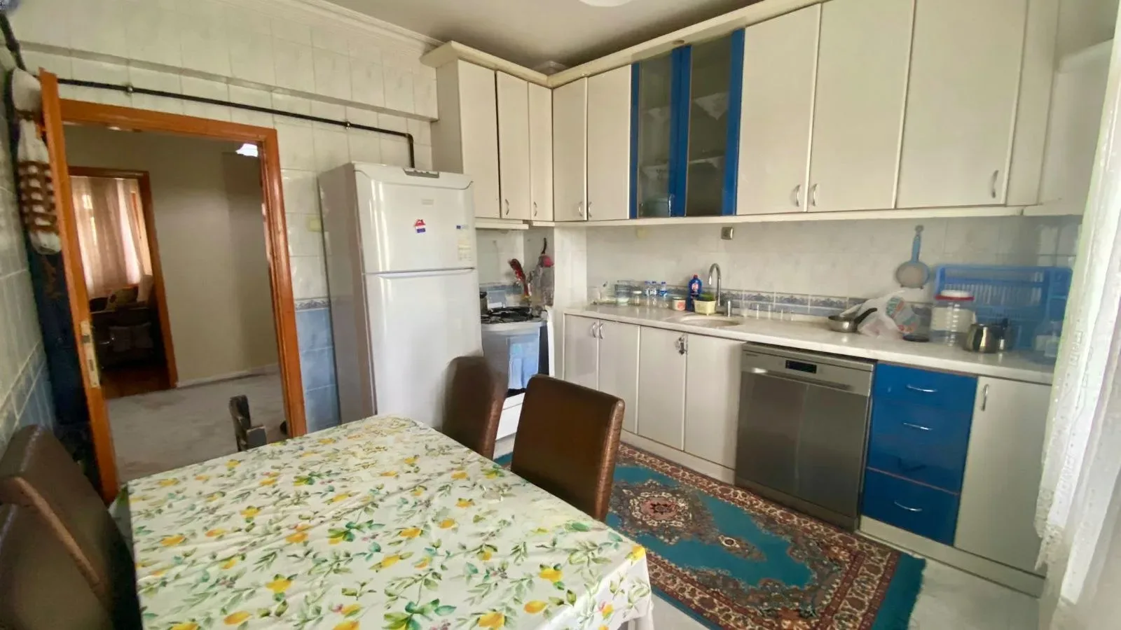 Palandöken Yunusemre'de 1. Kat 180 m² 3+1 Satılık Daire - Fotoğraf 4
