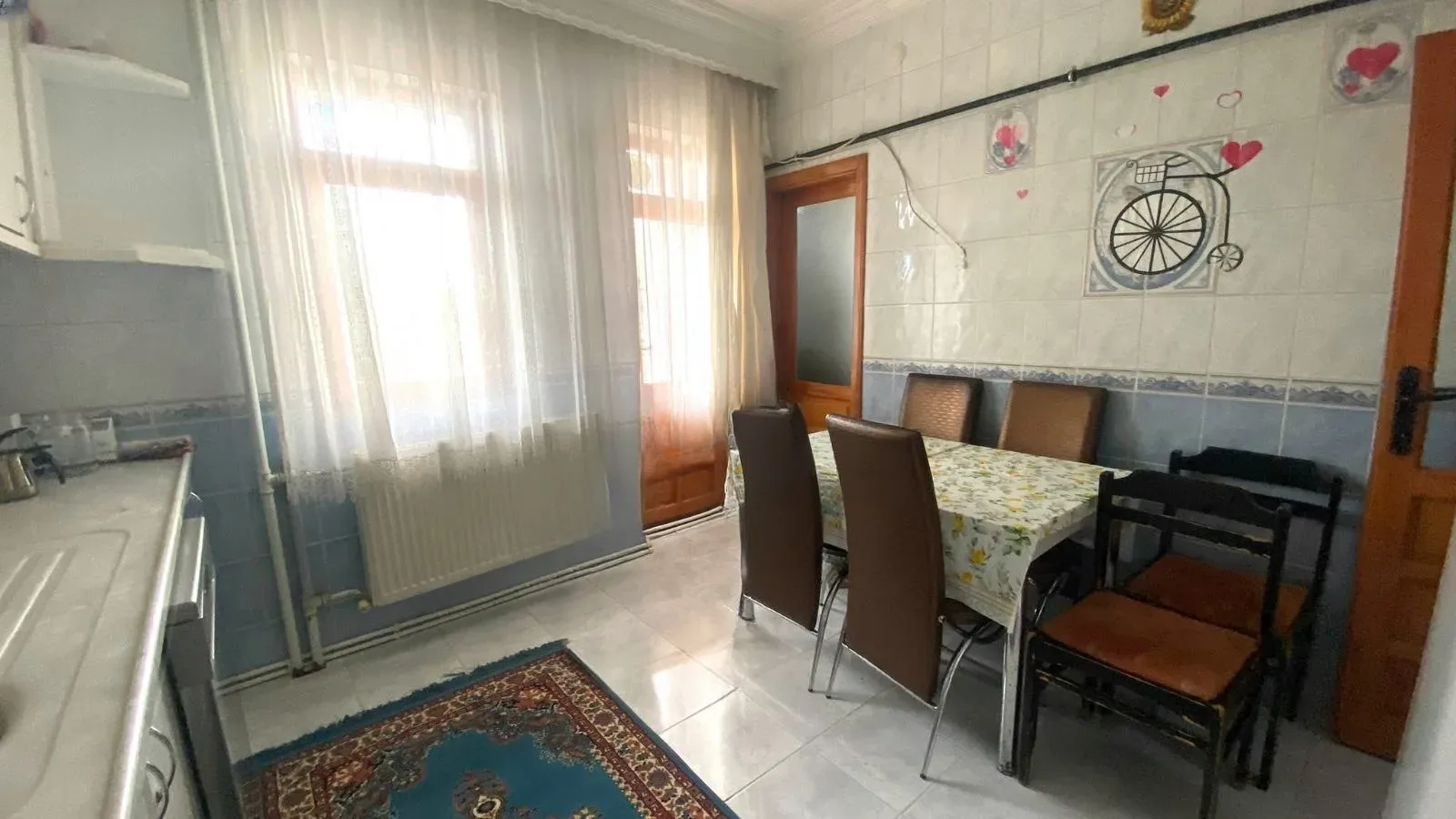 Palandöken Yunusemre'de 1. Kat 180 m² 3+1 Satılık Daire - Fotoğraf 5