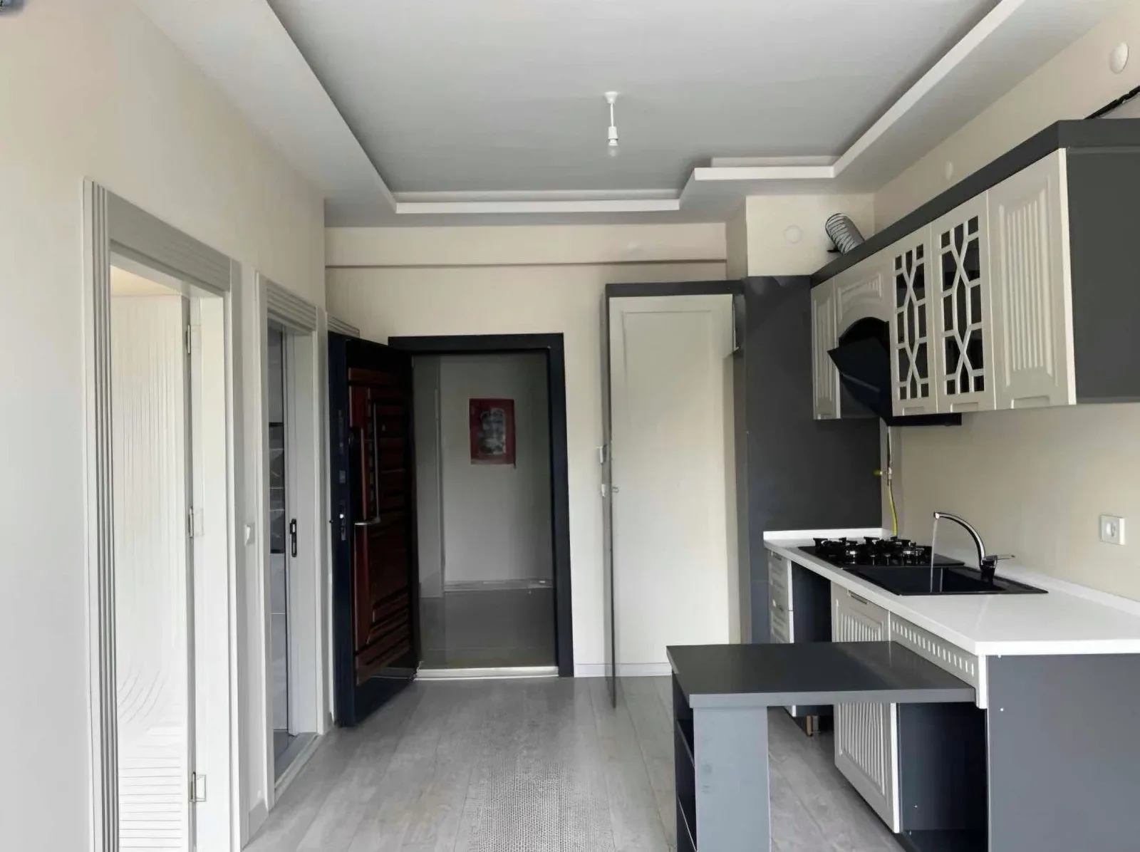 Palandöken Hüseyin Avni Ulaş'ta 3 Yaşında 4. Kat 42 m² 1+1 Satılık Daire - Fotoğraf 4