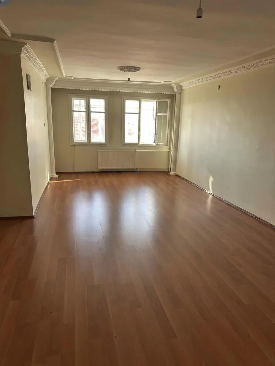 Yakutiye Lalapaşa'da 3. Kat 140 m² 3+1 Satılık Daire - Fotoğraf 4
