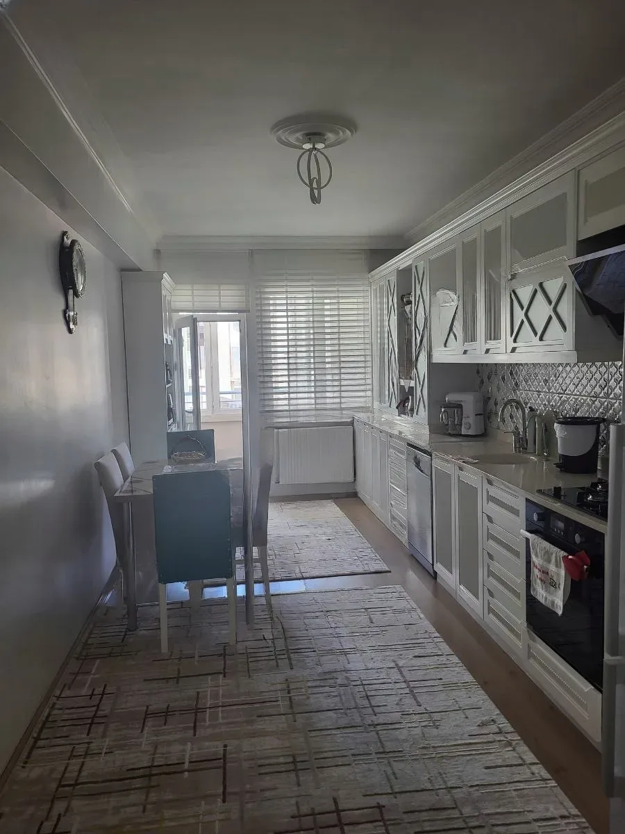 Yakutiye İstasyon'da 4. Kat 151 m² 3+1 Satılık Daire