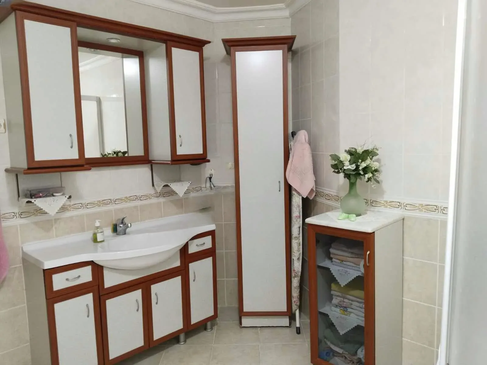 Palandöken Yunusemre'de 4. Kat 202 m² 4+1 Satılık Daire - Fotoğraf 8