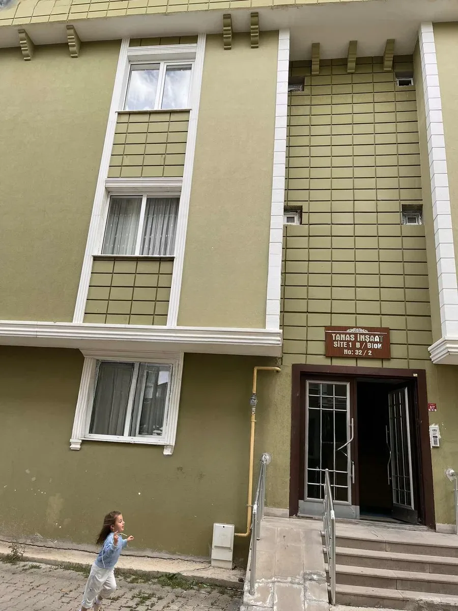 Aziziye Merkez'de Giriş Katı 135 m² 3+1 Satılık Daire