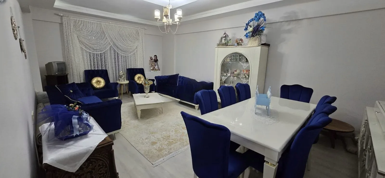 Aziziye Merkez'de 3. Kat 155 m² 3+1 Satılık Daire - Fotoğraf 2
