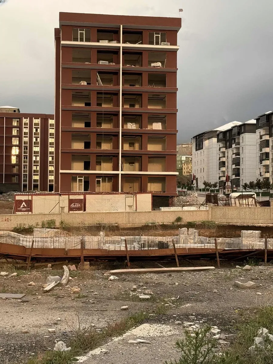 Yakutiye Terminal'da 6. Kat 150 m² 3+1 Satılık Daire - Fotoğraf 2