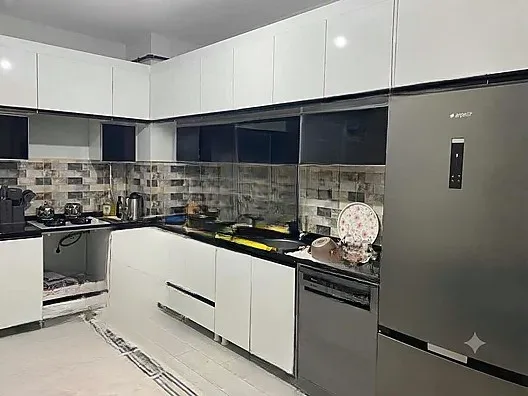 Yakutiye Terminal'da 5 Yaşında 5. Kat 145 m² 3+1 Kiralık Daire - Fotoğraf 2