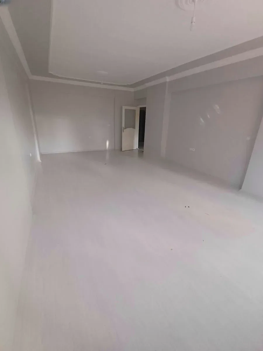 Palandöken Yunusemre'de Giriş Katı 170 m² 4+1 Kiralık Daire - Fotoğraf 2