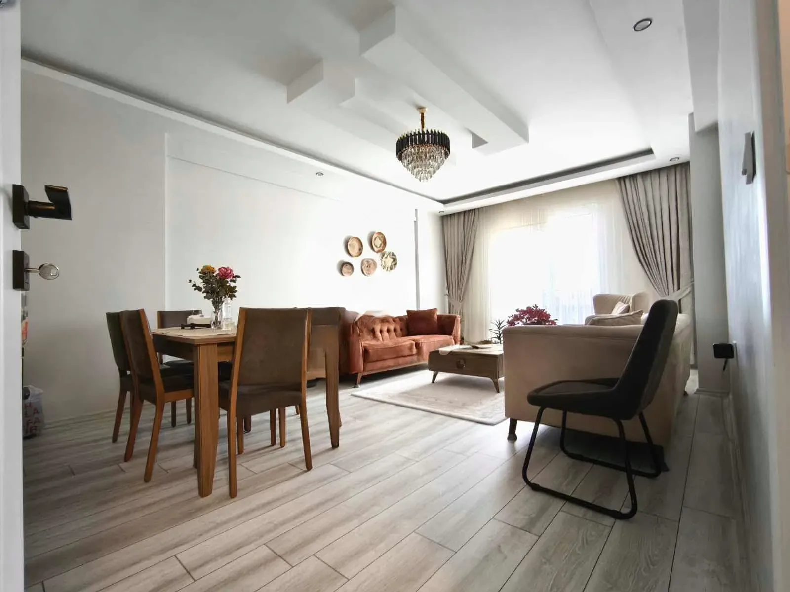 Palandöken Hüseyin Avni Ulaş'ta 5 Yaşında 6. Kat 180 m² 4+1 Satılık Daire - Fotoğraf 5