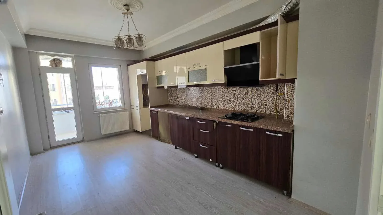 Yakutiye Terminal'da 3. Kat 155 m² 3+1 Satılık Daire - Fotoğraf 11