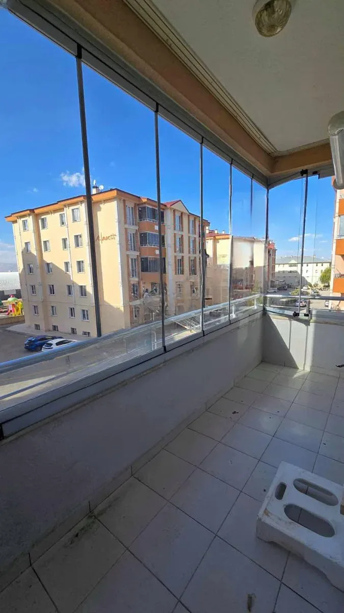 Yakutiye Terminal'da 3. Kat 155 m² 3+1 Satılık Daire - Fotoğraf 12