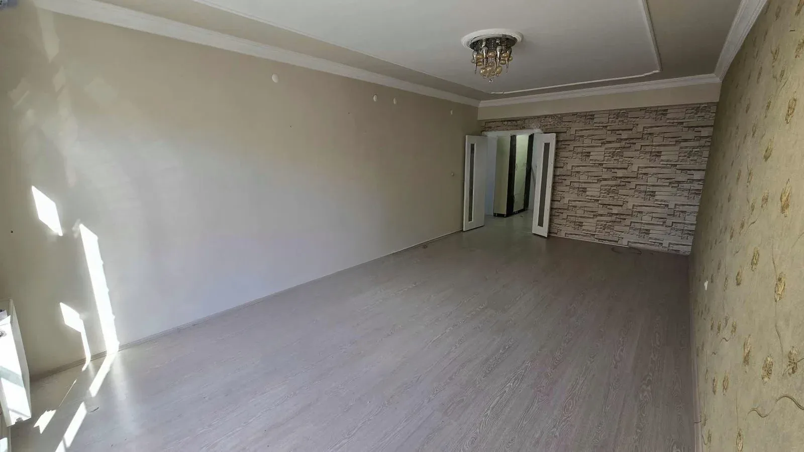 Yakutiye Terminal'da 3. Kat 155 m² 3+1 Satılık Daire