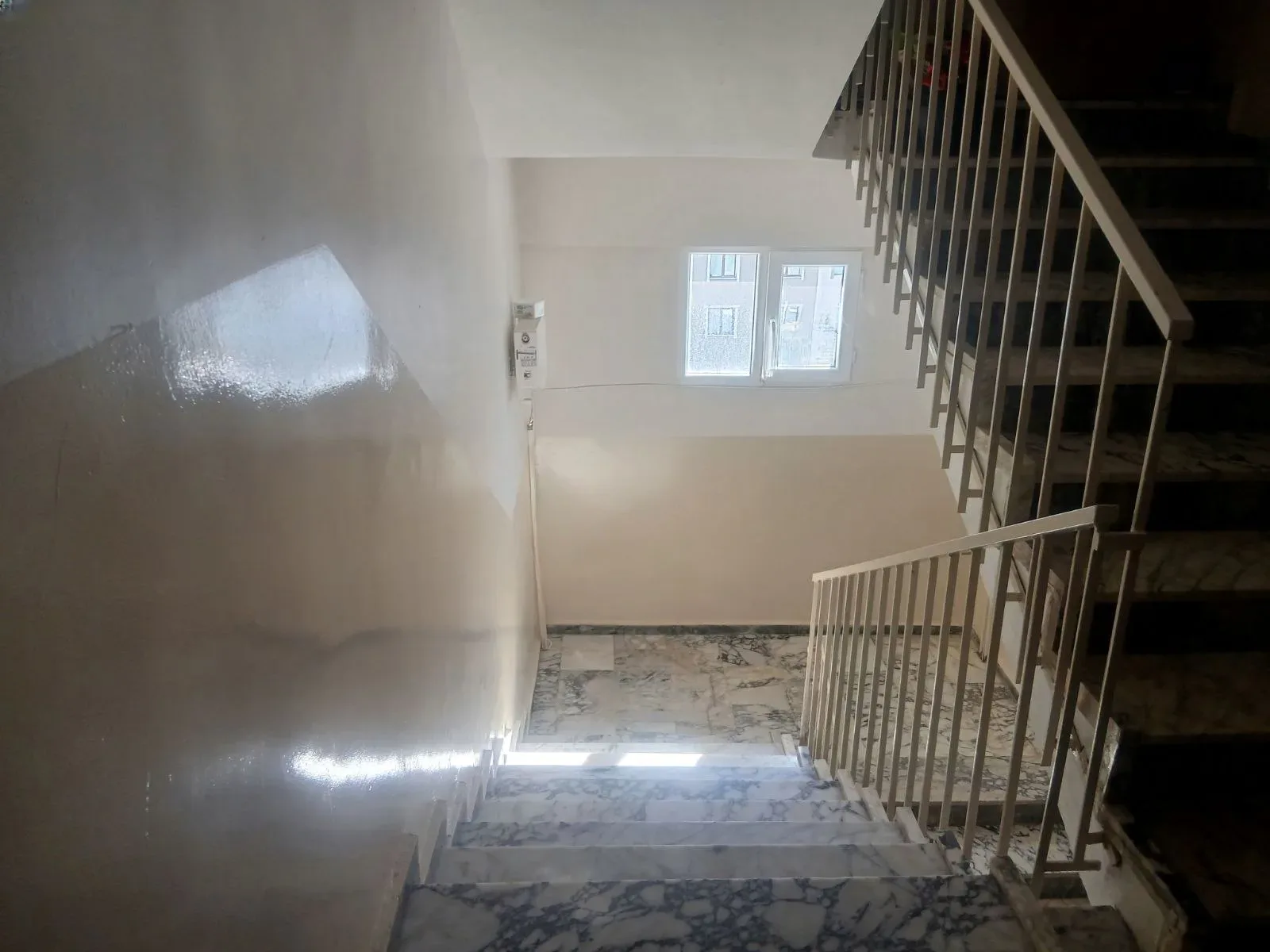 Palandöken Yunusemre'de 5. Kat 200 m² 4+1 Satılık Daire - Fotoğraf 4