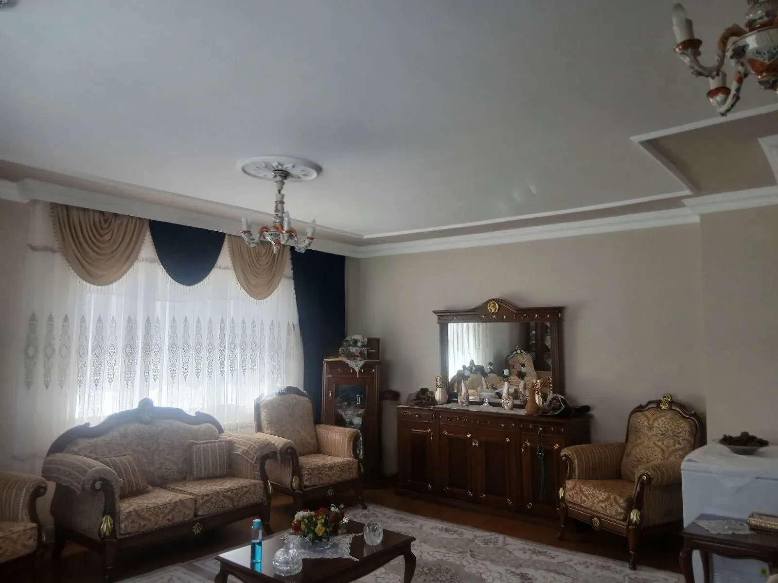 Palandöken Yunusemre'de 5. Kat 200 m² 4+1 Satılık Daire - Fotoğraf 8