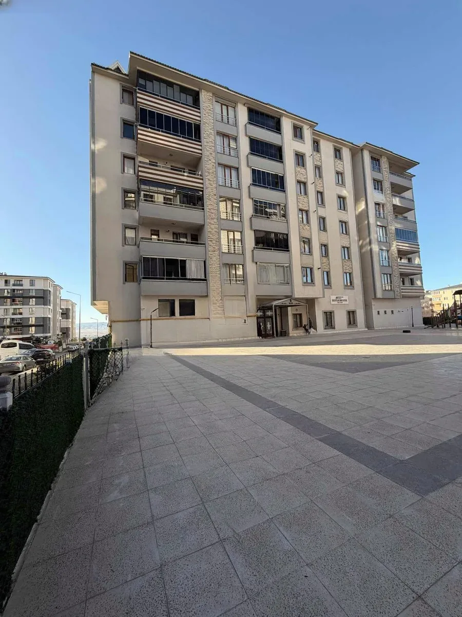 Palandöken Hüseyin Avni Ulaş'ta 168 m² Kiralık Daire