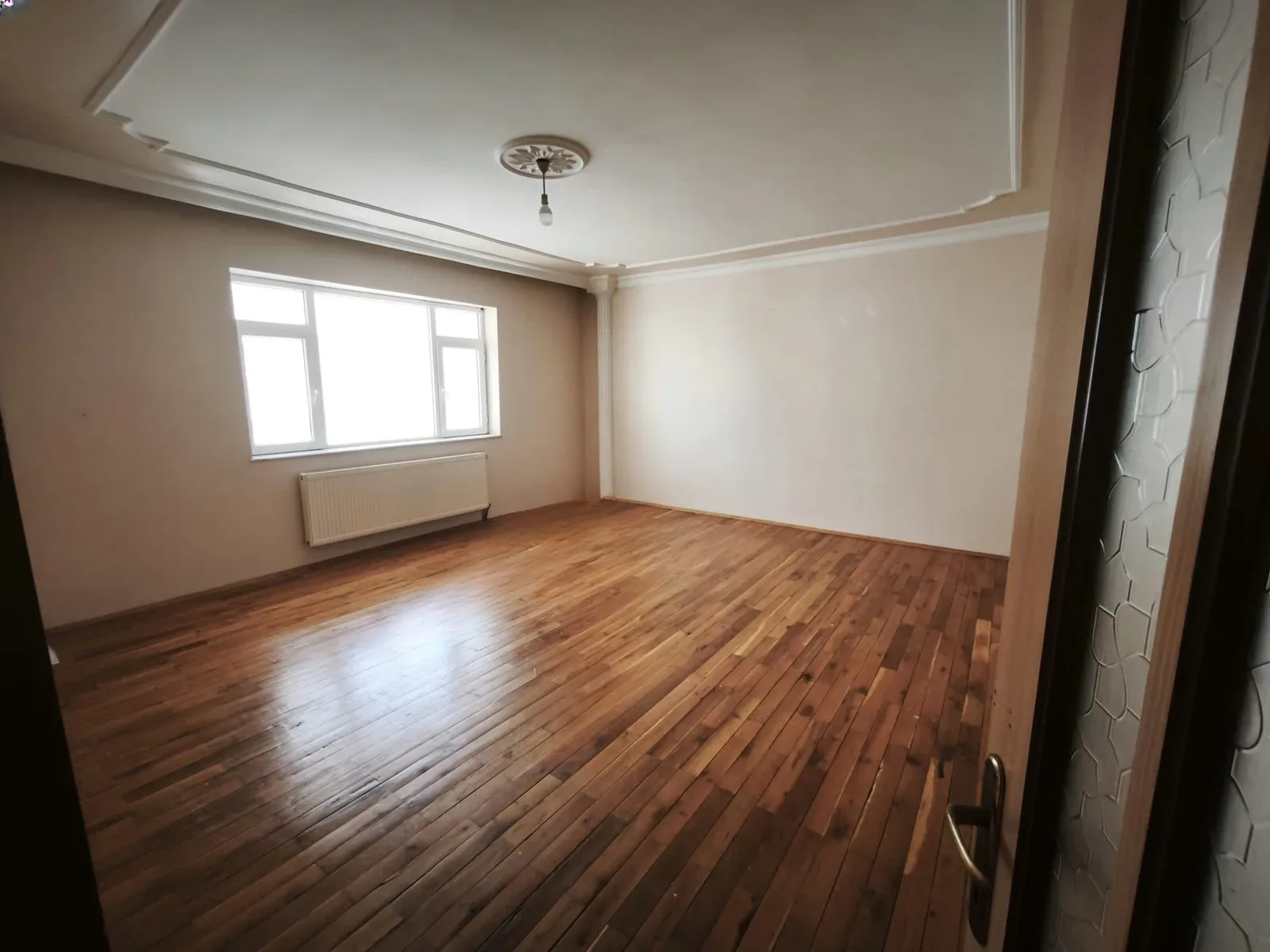 Palandöken Hüseyin Avni Ulaş'ta 3. Kat 200 m² 3+1 Kiralık Daire - Fotoğraf 7