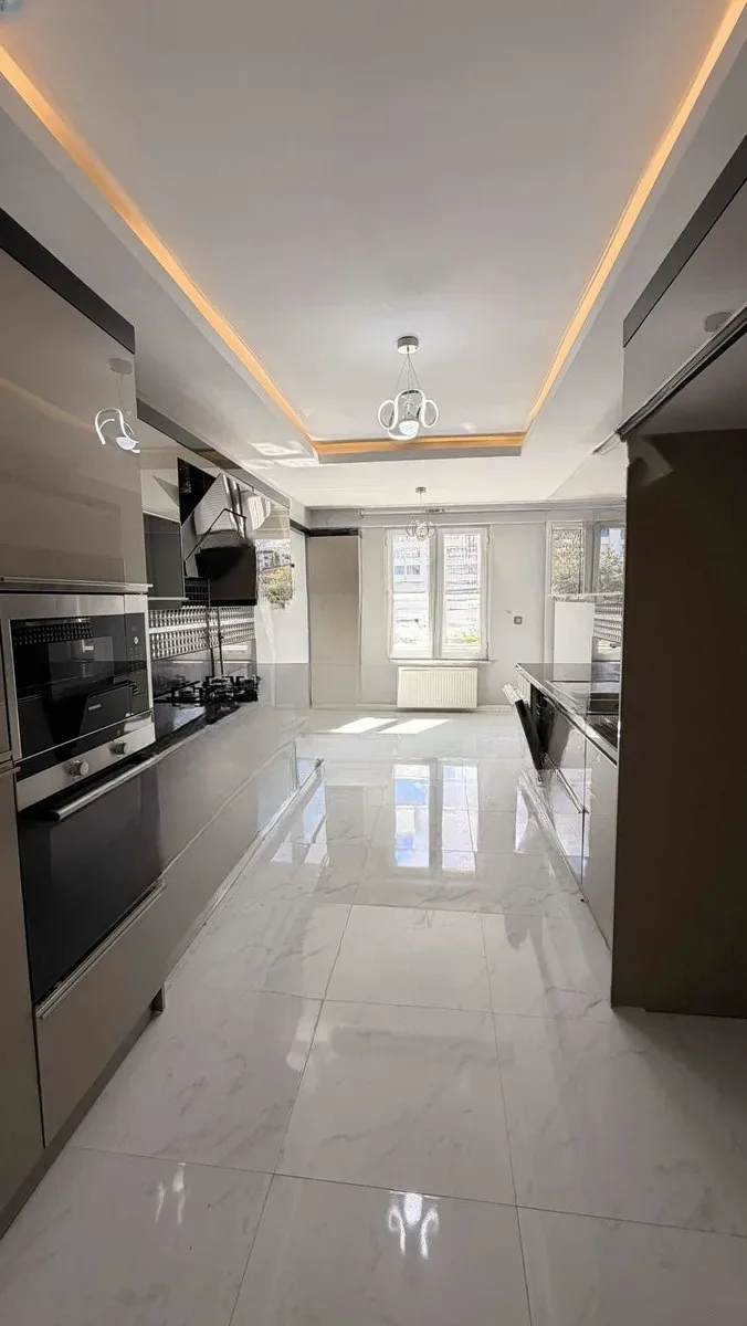 Yakutiye İstasyon'da 3. Kat 195 m² 4+1 Satılık Daire - Fotoğraf 5
