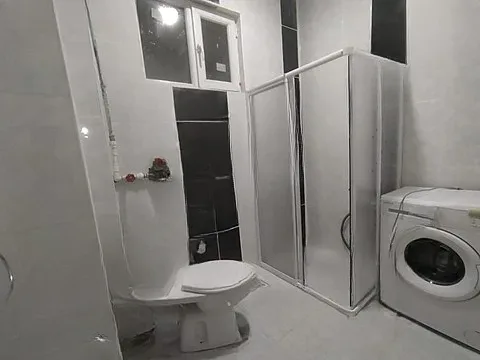Yakutiye Lalapaşa'da 3. Kat 200 m² 5+1 Satılık Villa