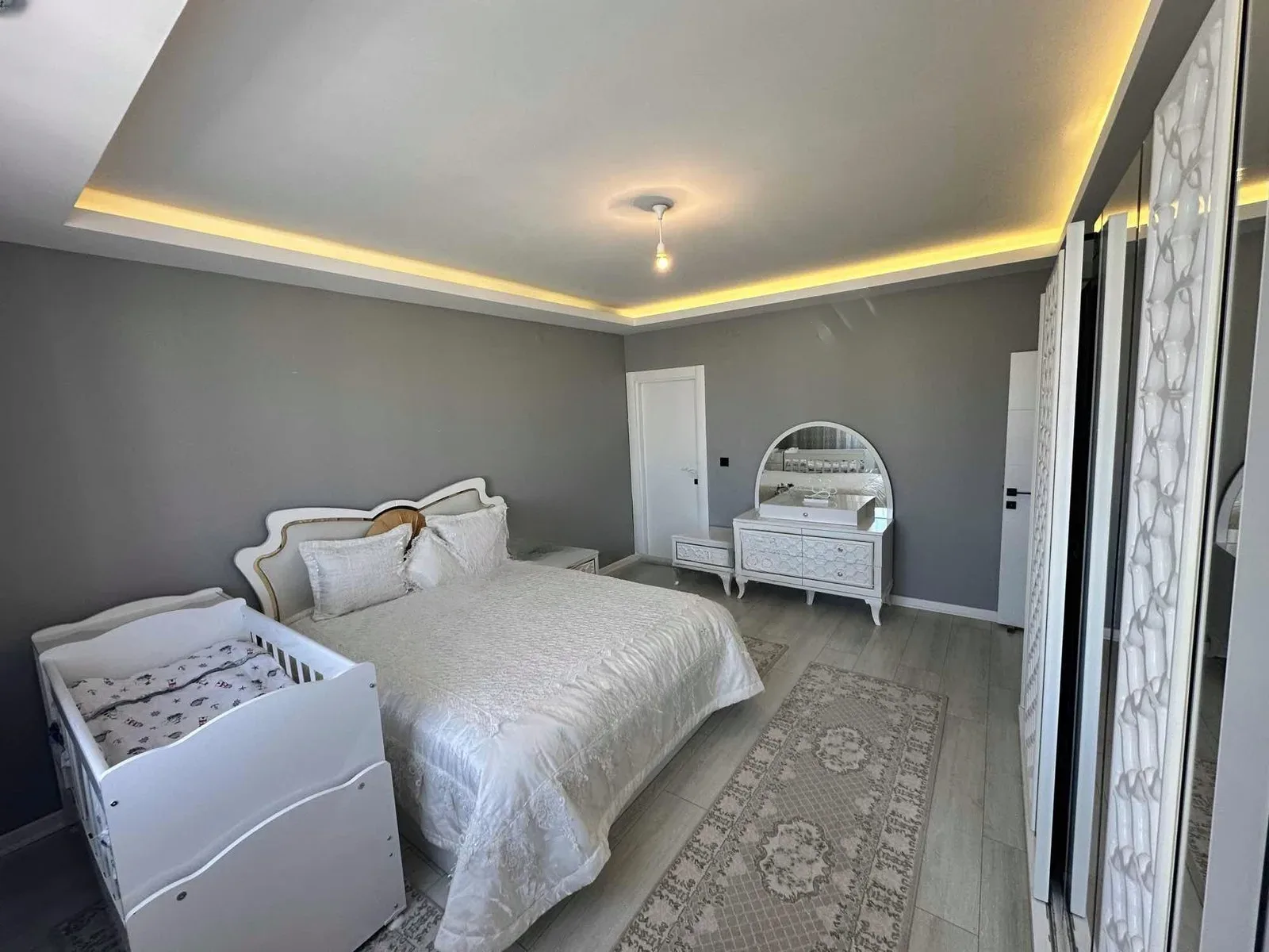 Yakutiye Terminal'da 5 Yaşında 3. Kat 150 m² 3+1 Satılık Villa - Fotoğraf 12