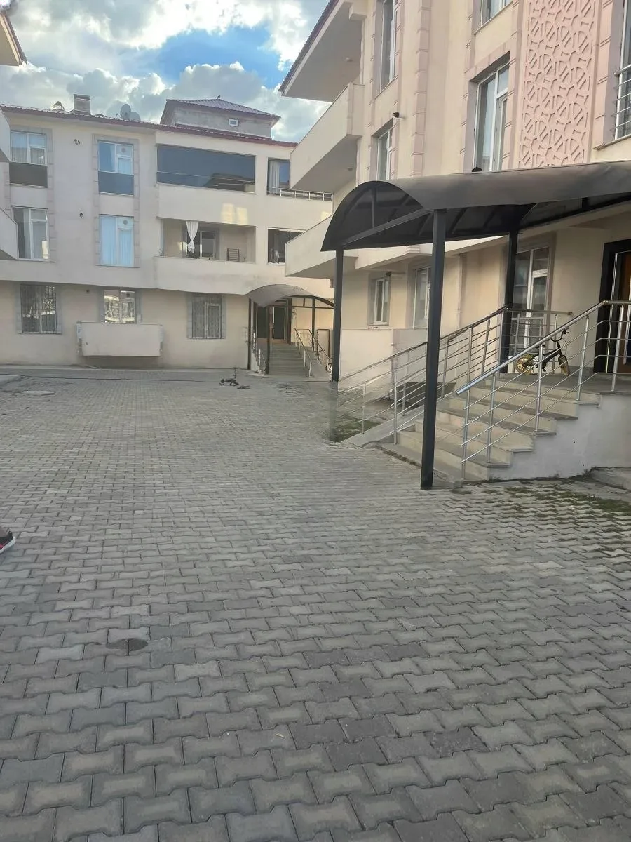 Aziziye Merkez'de 5 Yaşında 1. Kat 145 m² 3+1 Satılık Daire - Fotoğraf 19